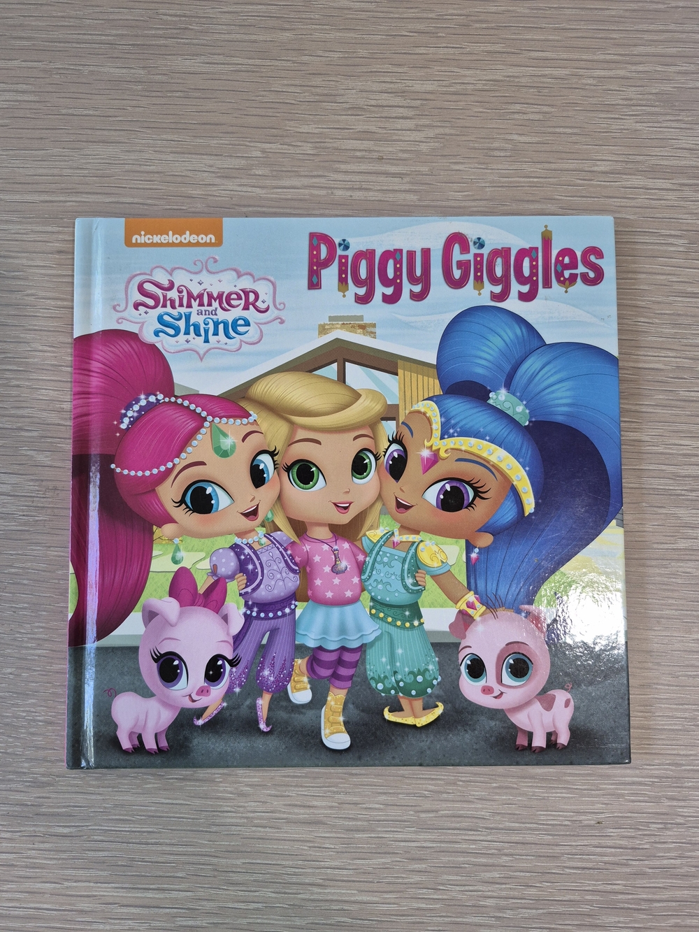Nickelodeon Shimmer and Shine: Piggy Giggles - Colorful Kids Picture Book